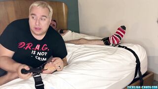 Bound youngster Spiritmonkey receives kittles from Matt