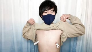 I tried dry ejaculation with a clothespin on my nipple. [Japanese boy]