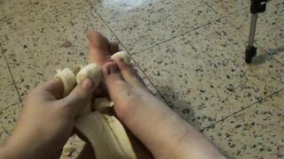 Foot Banana