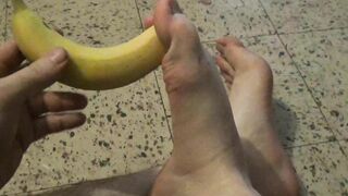 Foot Banana