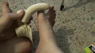 Foot Banana