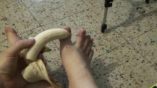 Foot Banana